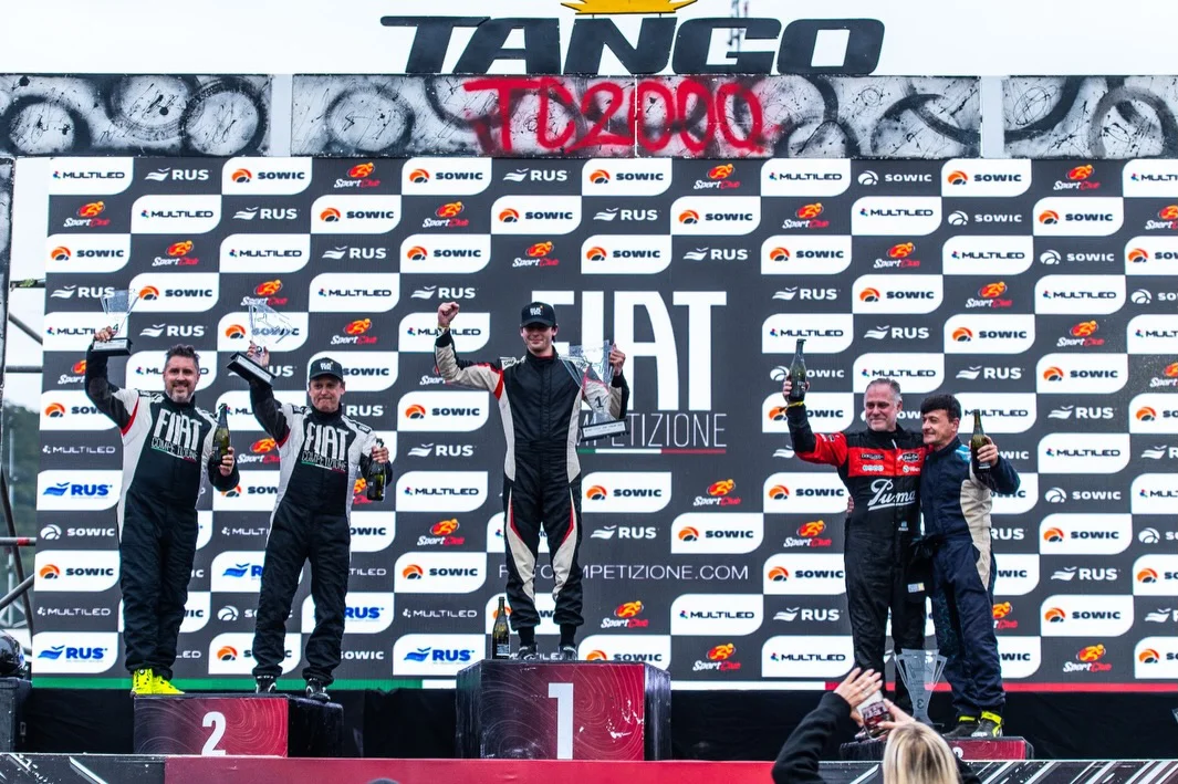Los que festejaron hoy en el podio salteño 🏆🍾¿Y mañana quienes se subirán#FiatCompetizione